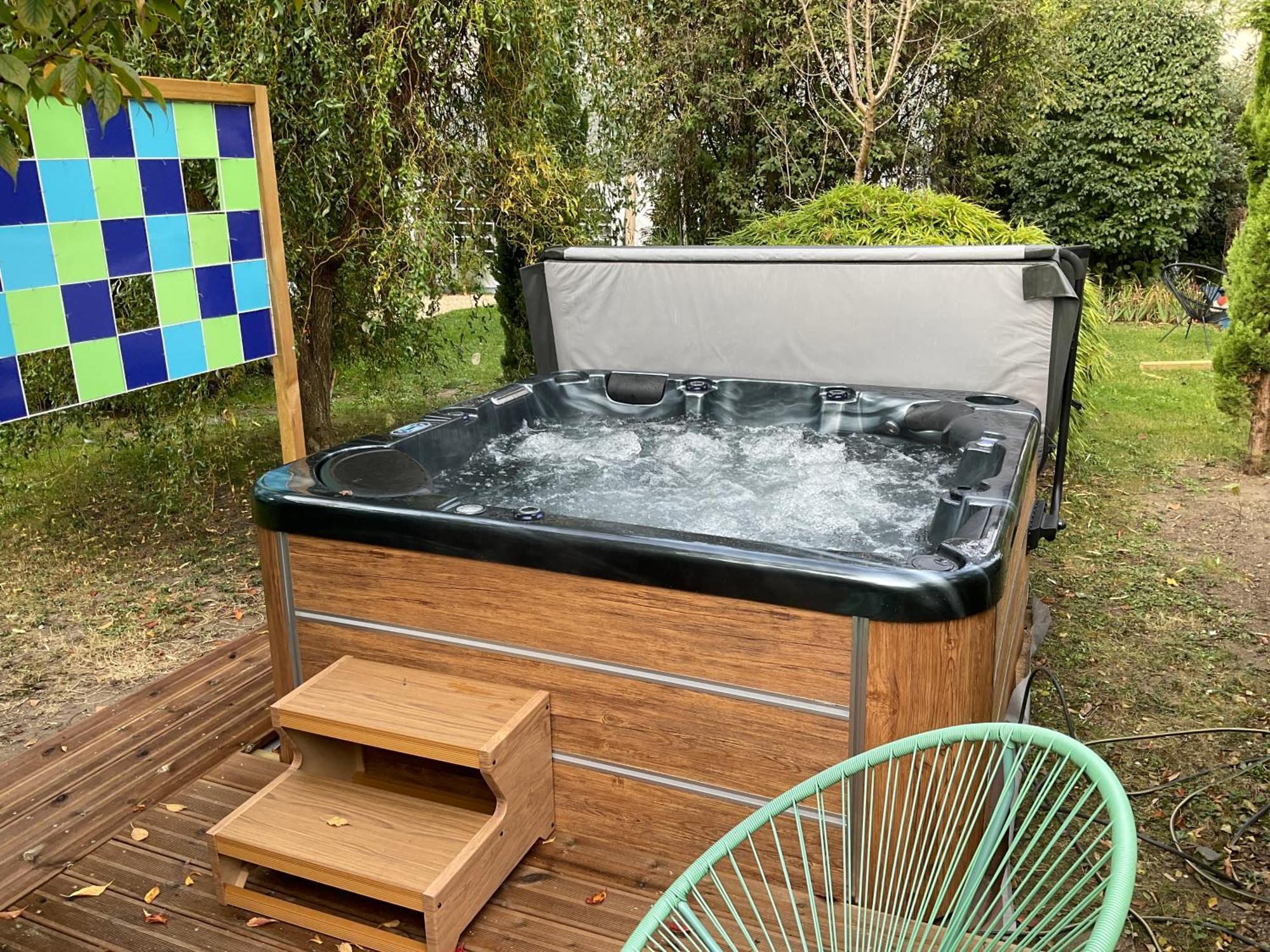 Ainsi De Suites - Chambres & Table D'Hotes - Spa & Massages Reugny  Buitenkant foto